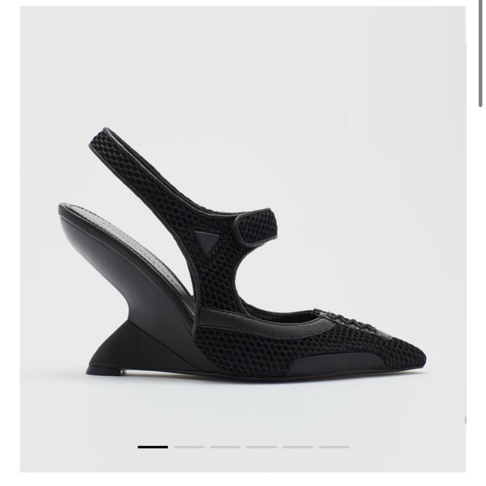 Paloma Sneaker Heel